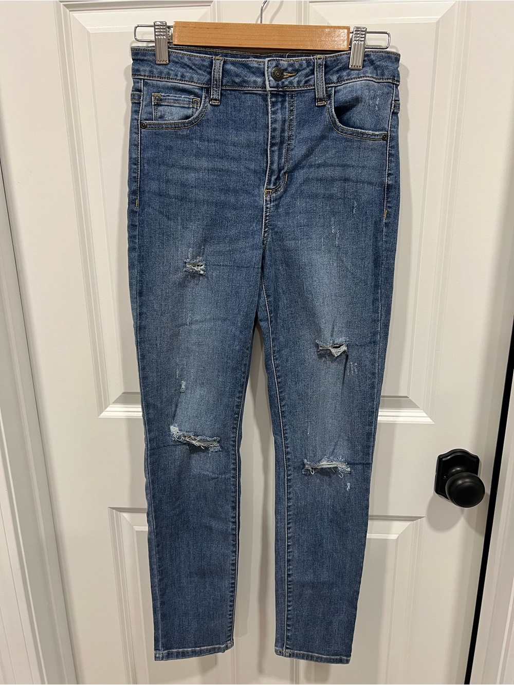Women's Skinny Distressed Blue Jeans with Stretch